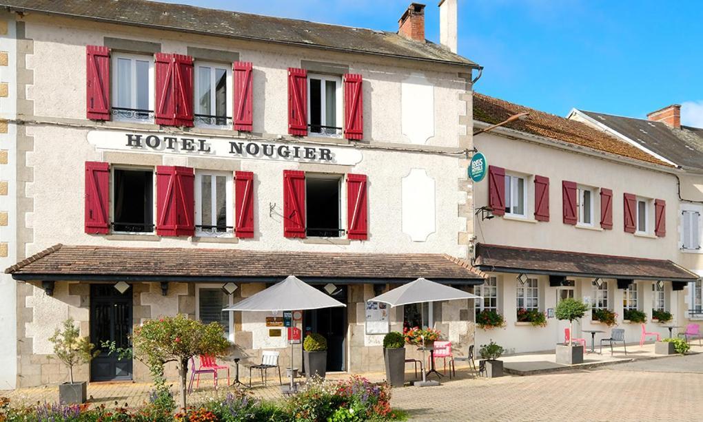 Logis Hotel Restaurant Nougier Saint-Étienne-de-Fursac Exterior foto